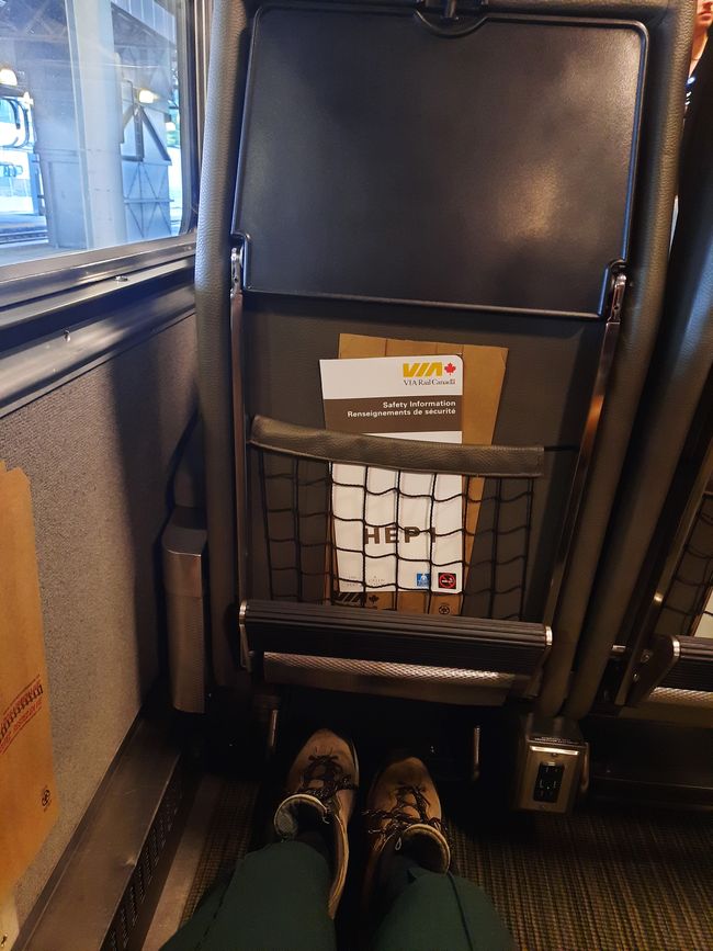 Не просто знімайте! Сядьте на поїзд Торонто – Вінніпег