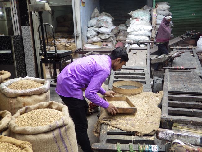 Wholesale spice market, Old Delhi (Minimum purchase: one truck load)