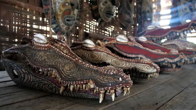 beautifully crafted crocodile skulls