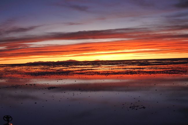 <p>Salar de Uyuni - The Indescribable</p>