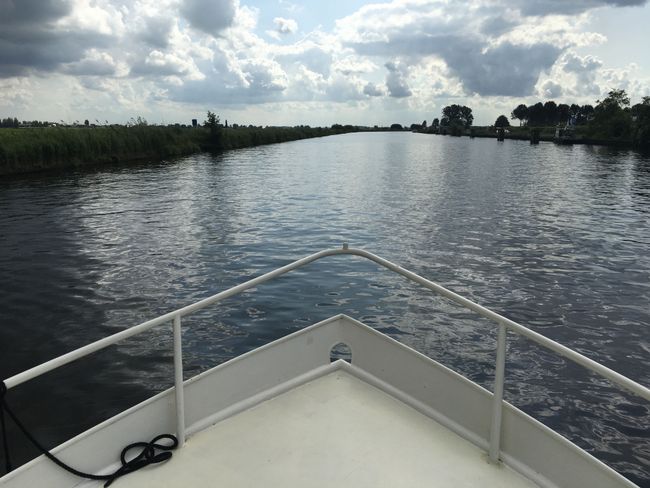 Mit dem Hausboot durch die Kanäle Hollands...