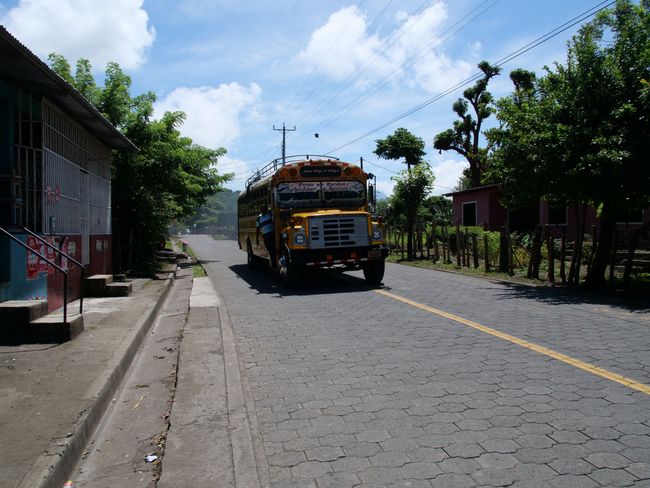 auf den Straßen von Ometepe