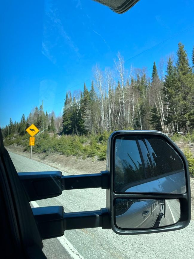 It’s roadtrippin‘ in Canada