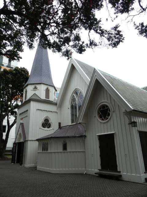 Noch ein Bild der alten Holzkirche
