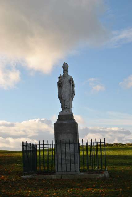 St Patrick Statue nochmal ohne Rabe