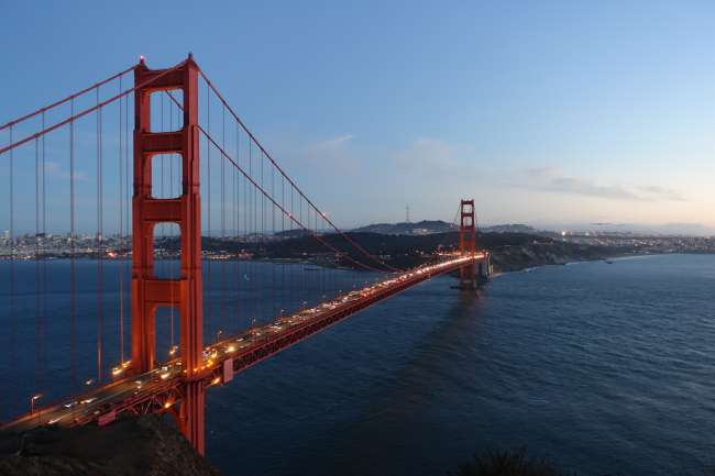 Golden Gate at dusk