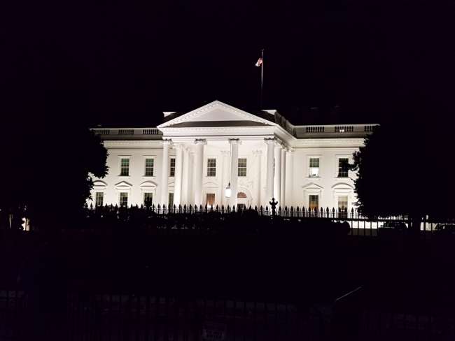 White House at Night 🌘
