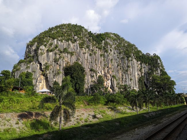 Jungle Train: Going across Malaysia by train
