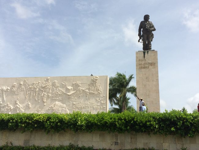 Che Monument in Sante Clara.