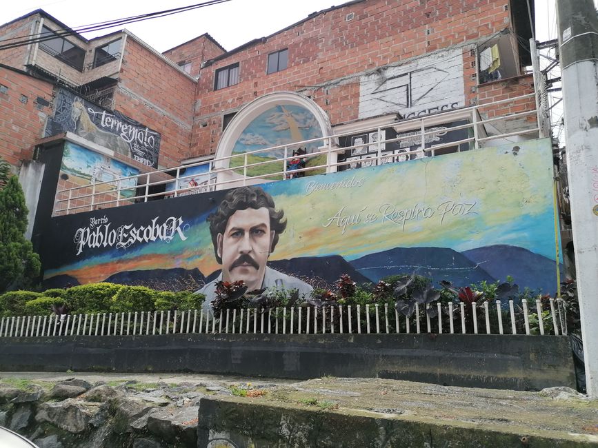 Das Graffiti in dem Viertel das Pablo Escobar erbauen lies