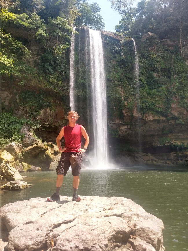 Von Palenque nach San Cristóbal: Misol Ha und Agua Azul Wasserfälle