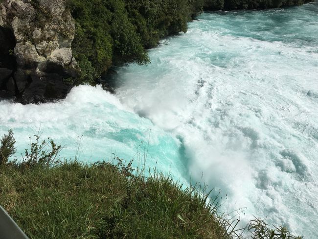 Huka Falls, 200000 Liter Wasser pro Sekunde !!!