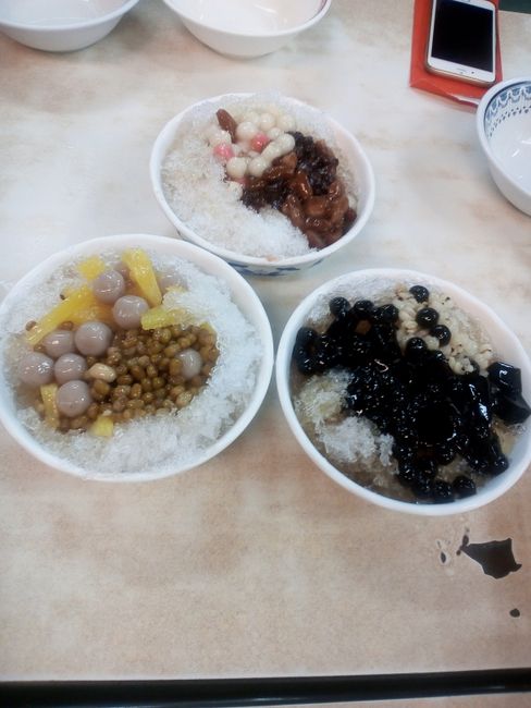Tofu Pudding with different toppings