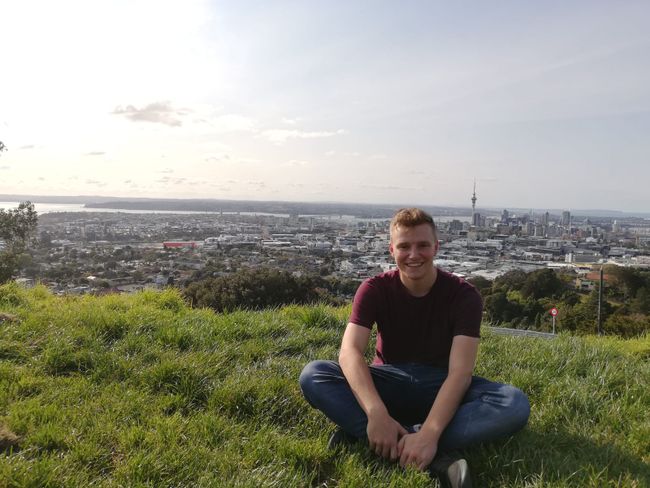 The beautiful skyline of Auckland from Mount Eden