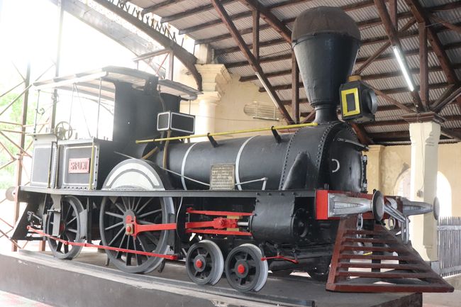die erste Dampflok Paraguays Sapucaí fuhr 1861