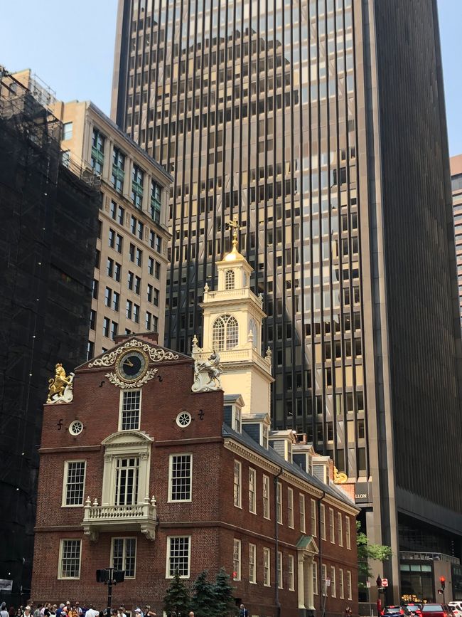 Old State House (1713)