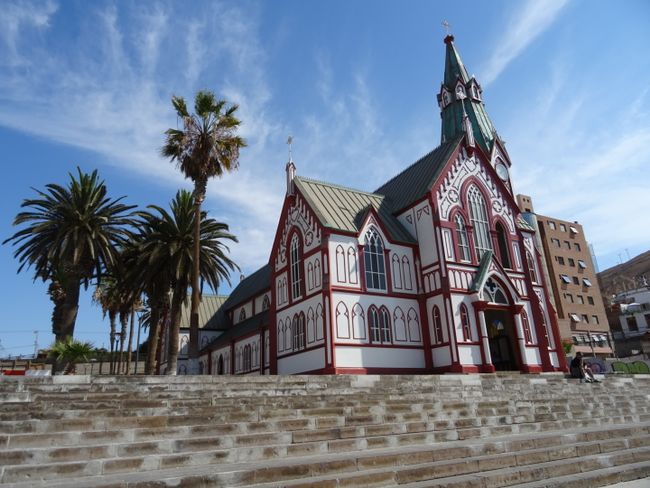 Die Kirche in Arica wurde, so wie vieles in Chile von Eiffel erbaut und hier her transportiert.