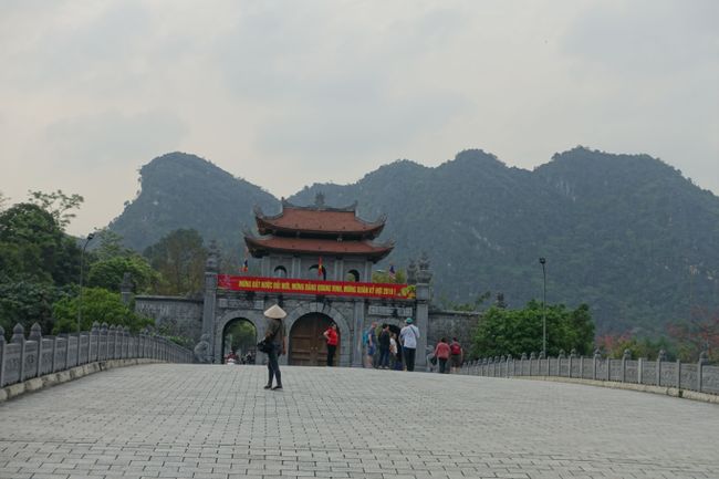Entrance gate to Hoa Lu City