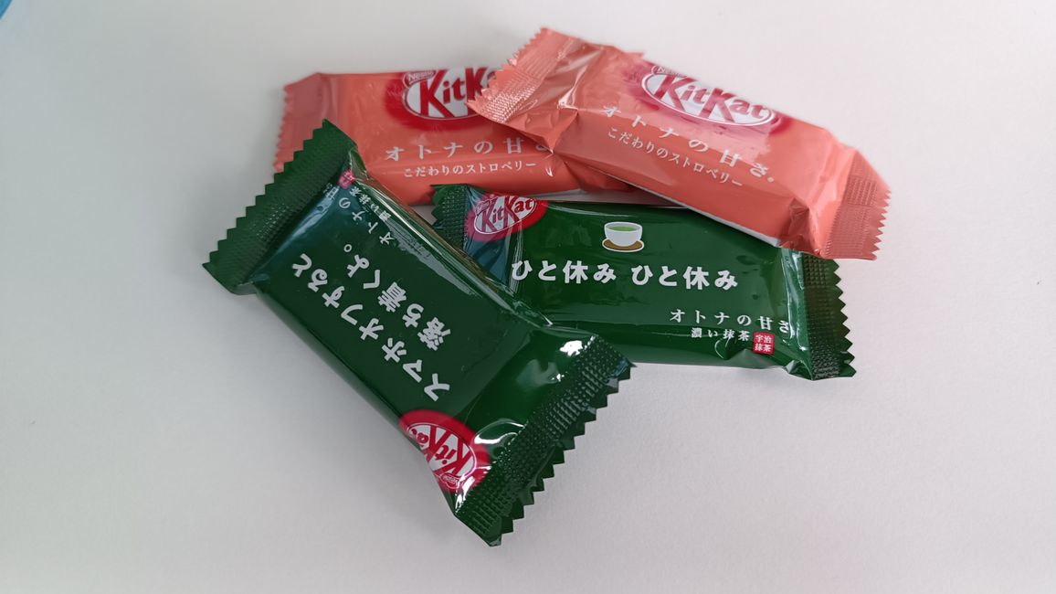 Japanische Kit Kats, Matcha und Erbeere