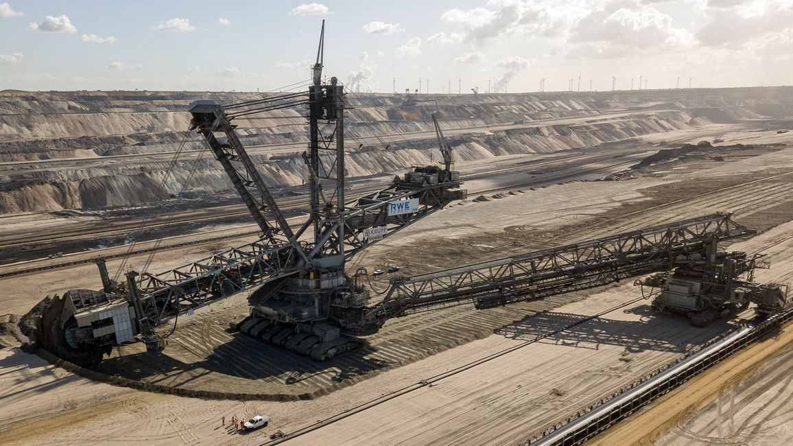 Excavator in the Garzweiler opencast mine