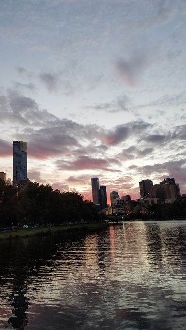 Sunset on the banks of the Yarra River