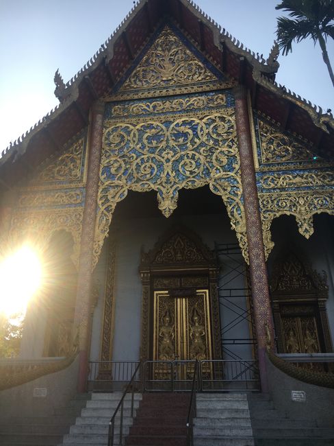老城区寺庙游