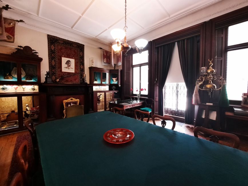 Im Museum des Sikorski-Instituts in London: der Tisch der polnischen Exilregierung und der Arbeitsplatz von Władysław Anders