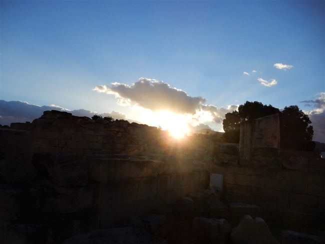 ... and once again the ruins at sunset