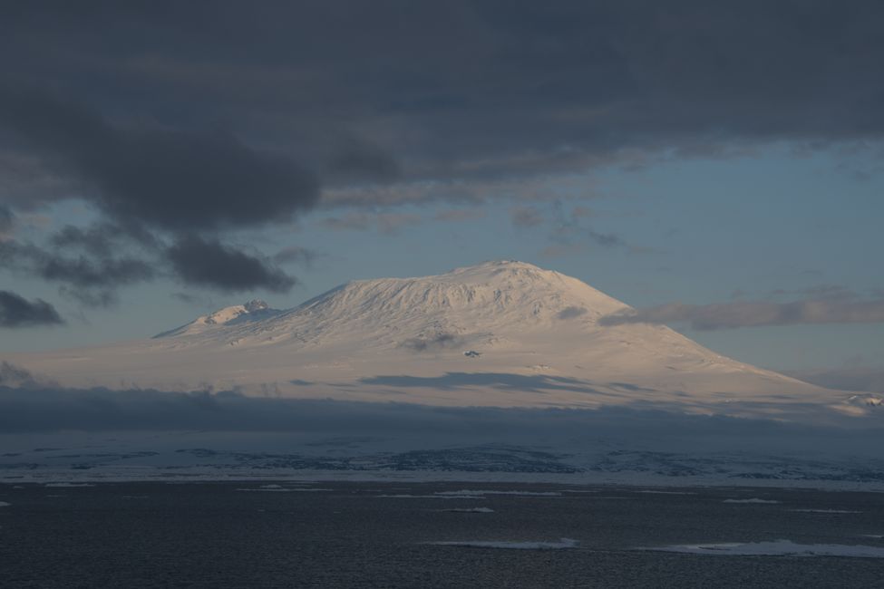 Antarctica - Ross Sea - McMurdo Sound - Mt. Erebus