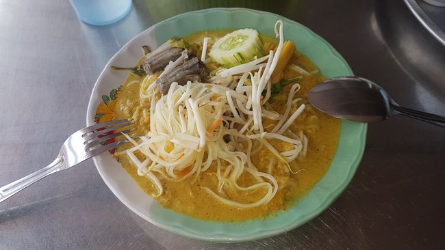 Glass noodle curry for lunch. 