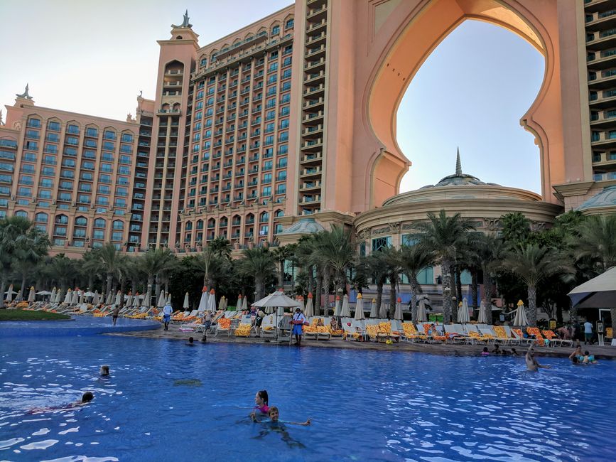 Atlantis the Palm - Main Pool
