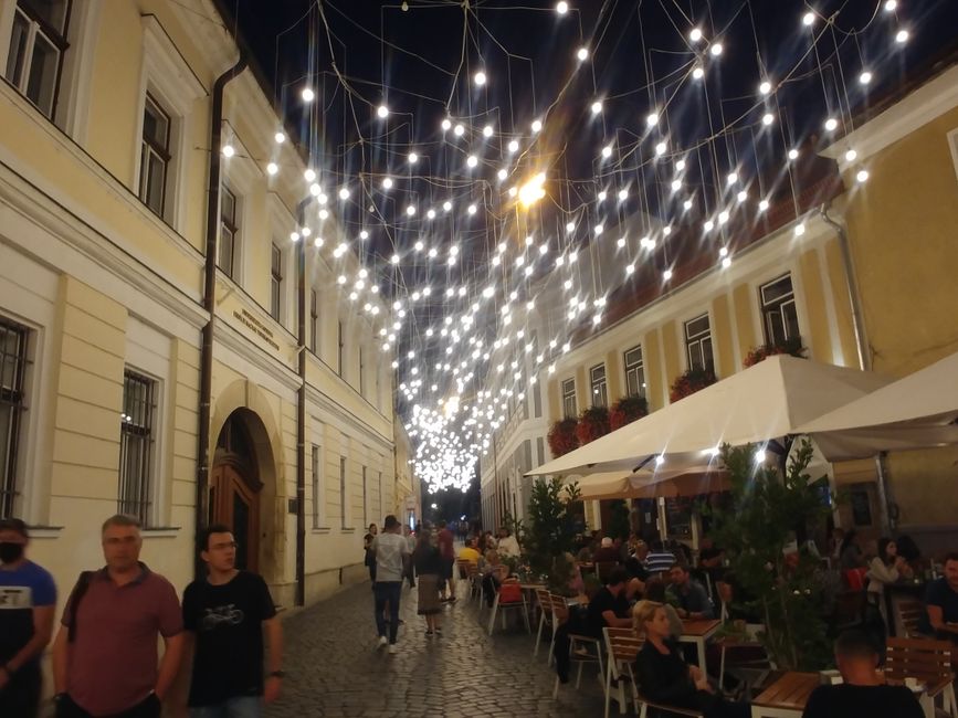 Cluj Napoca bei Nacht.