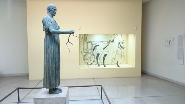 The charioteer, from 476 BC