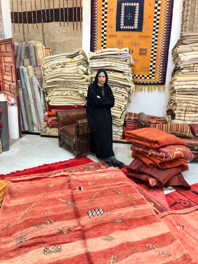 This carpet seller in the Jewish quarter was very patient with us.
