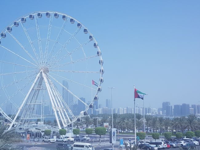 Hallo und tschüss Abu Dhabi