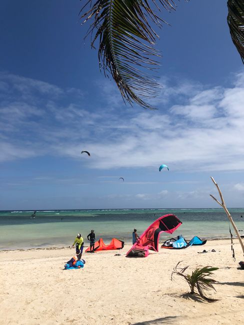 Inselhopping und Tauchen in El Nido und Surfen auf Boracay