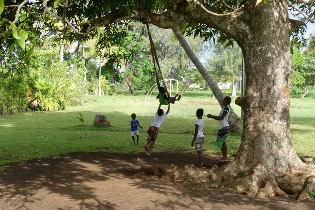 Ein Gehen und Kommen in Vanuatu