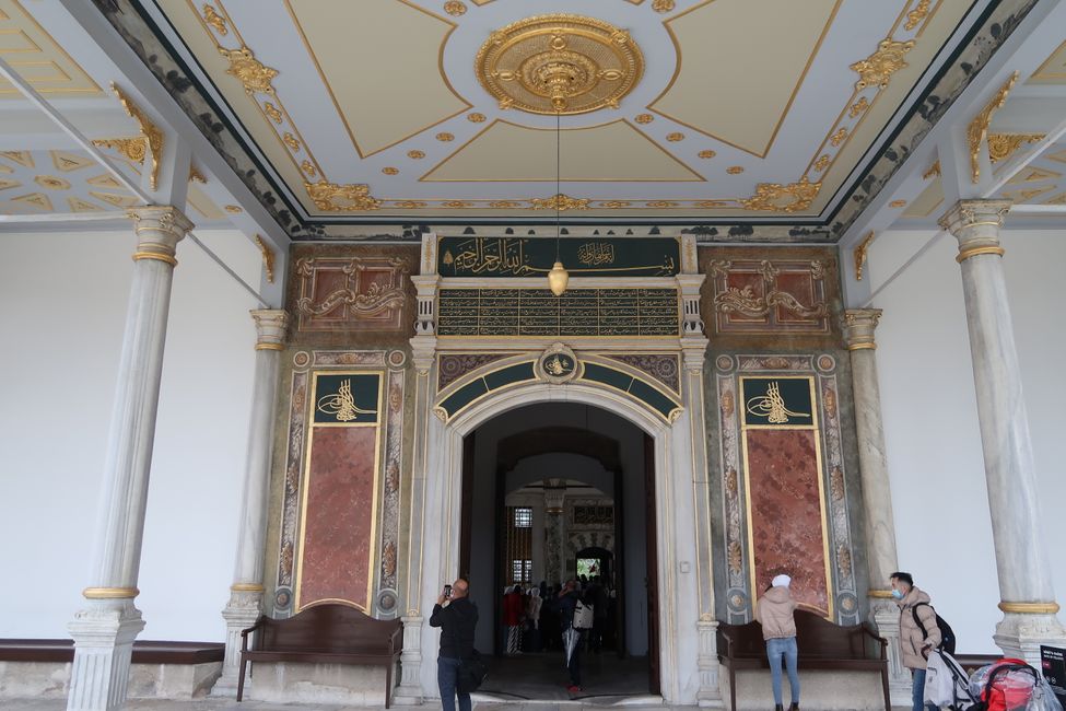 Tor der Glückseligkeit, Eingang zum dritten Hof des Topkapi-Palasts