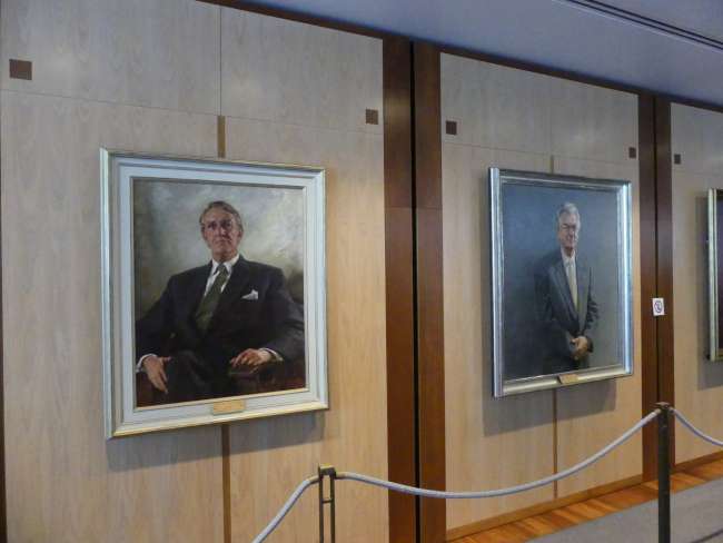 Portraits of former ministers
