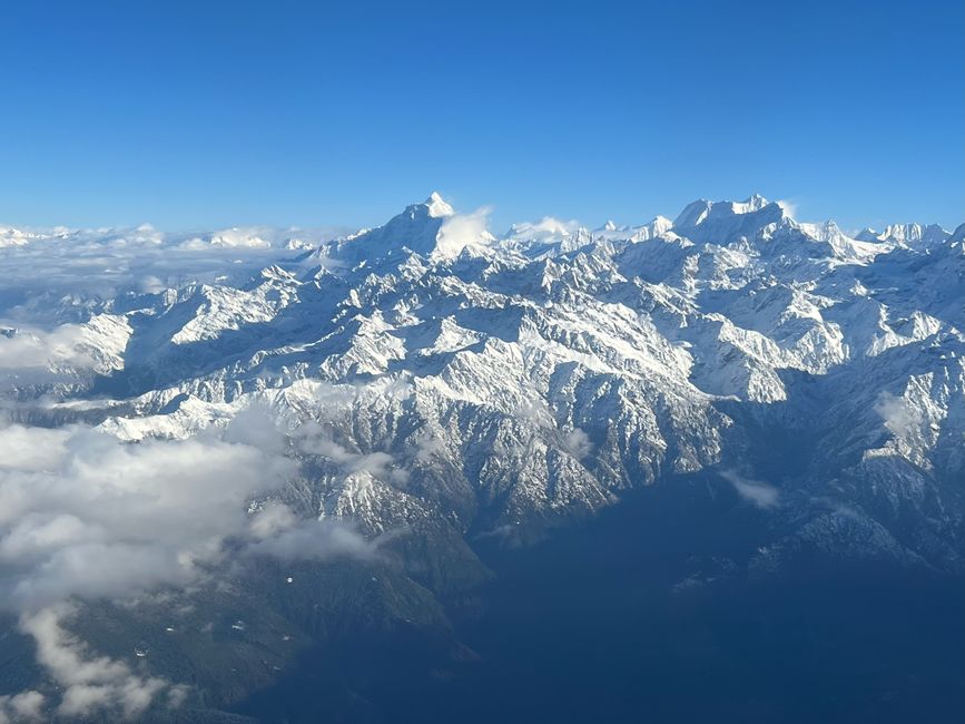 Eine tolle Aussicht auf die Berge, hier auf den Mount Everest und die umliegenden 8000ern. 