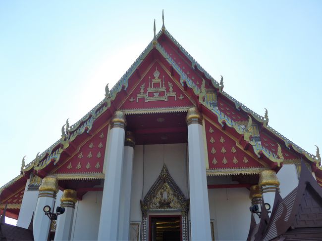  Viharn Phra Mongkhon Bophit