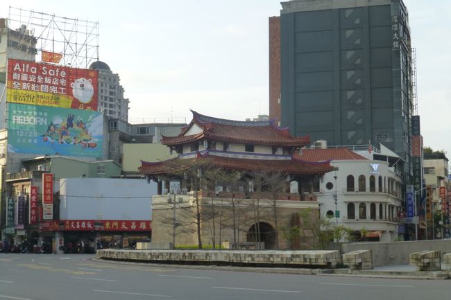 Das Yinghis East Gate, ein Überbleibsel der japanischen Kolonialzeit.