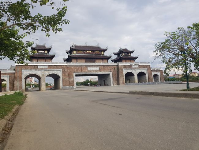 The gates to Ninh Binh