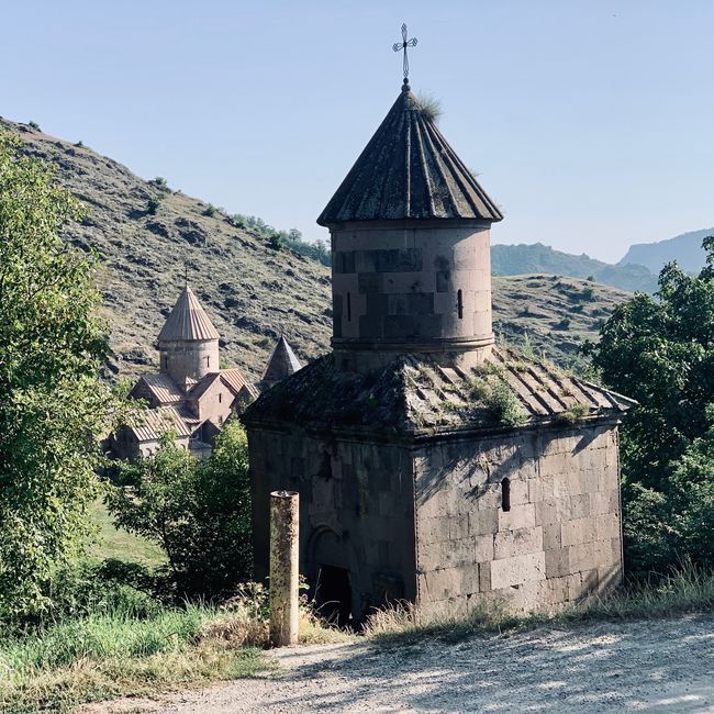 Armenio - julio/aŭgusto 2023