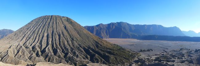 Vulkan Bromo - by jeep, on horseback and on foot (Java tour 6)
