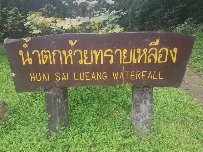 Nachfolgend: Huai Sai Lueang Waterfall
