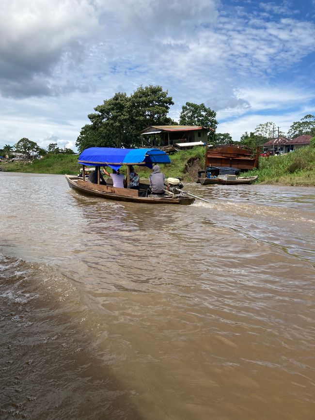 Das Taxiboot am Amazonas