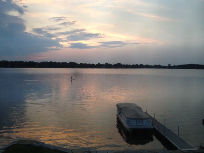 Lake Orchard. Sonnenaufgang bei den Aarviks.
