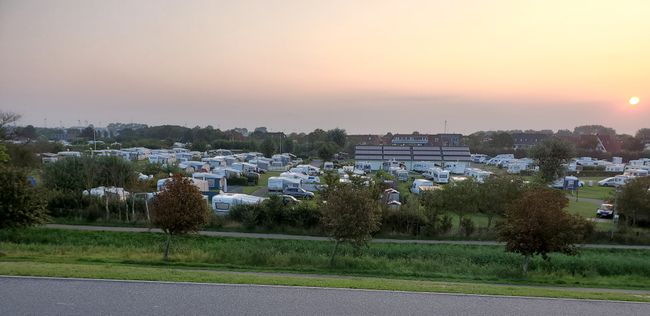 Morning farewell view over the campers in Büsum.
