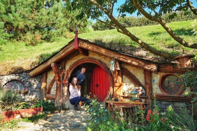 5. Stop: New Zealand, Part 2: BBB (Bilbo, Beaches and Bubbles)